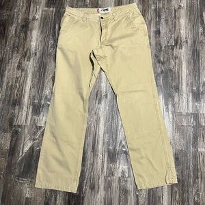 Men’s mountain khaki size 35W x 34L